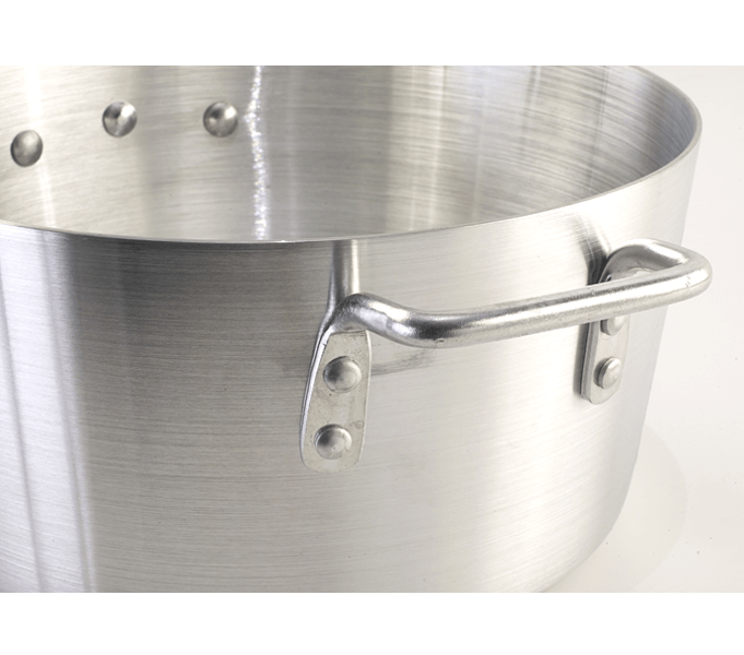 https://ifoodequipment.ca/cdn/shop/products/winco-commercial-aluminum-7-qt-sauce-pan-37303651500270.png?v=1652204915